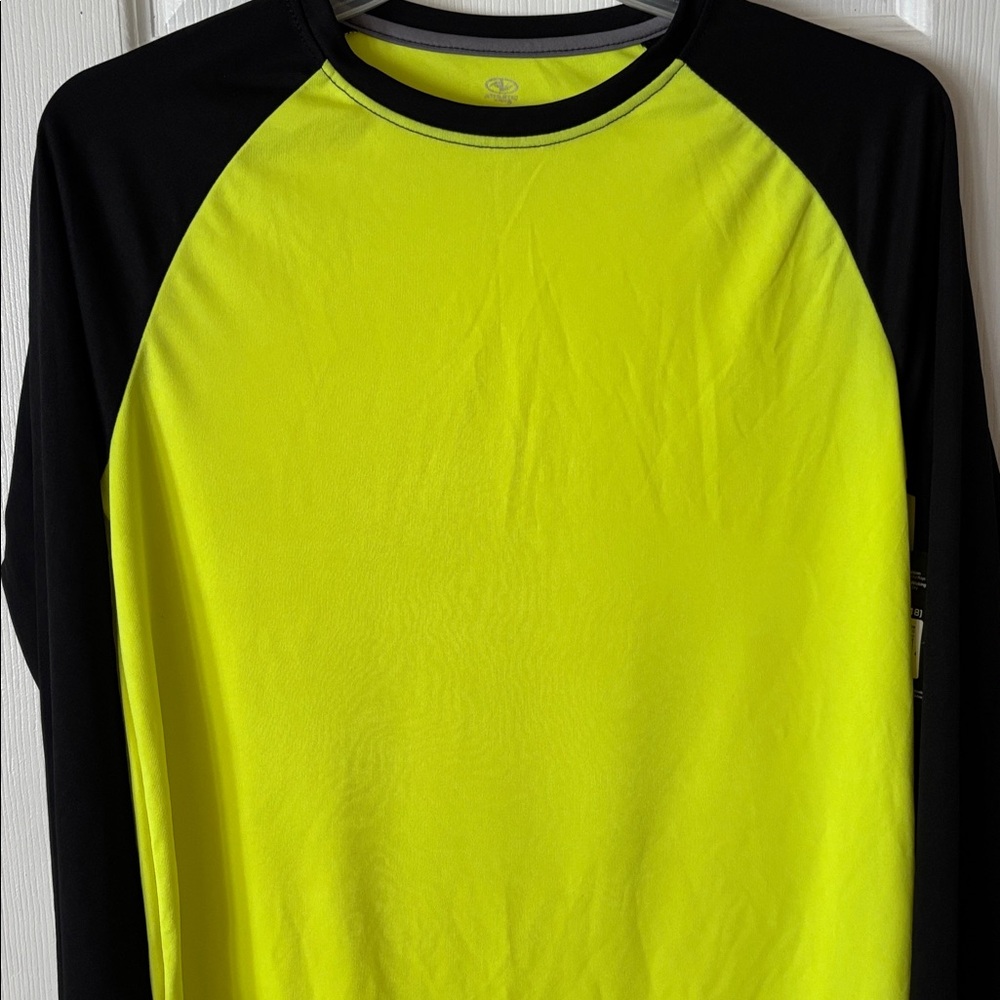 Tee performance active boys new size XXL(18) Athletic Works polyester